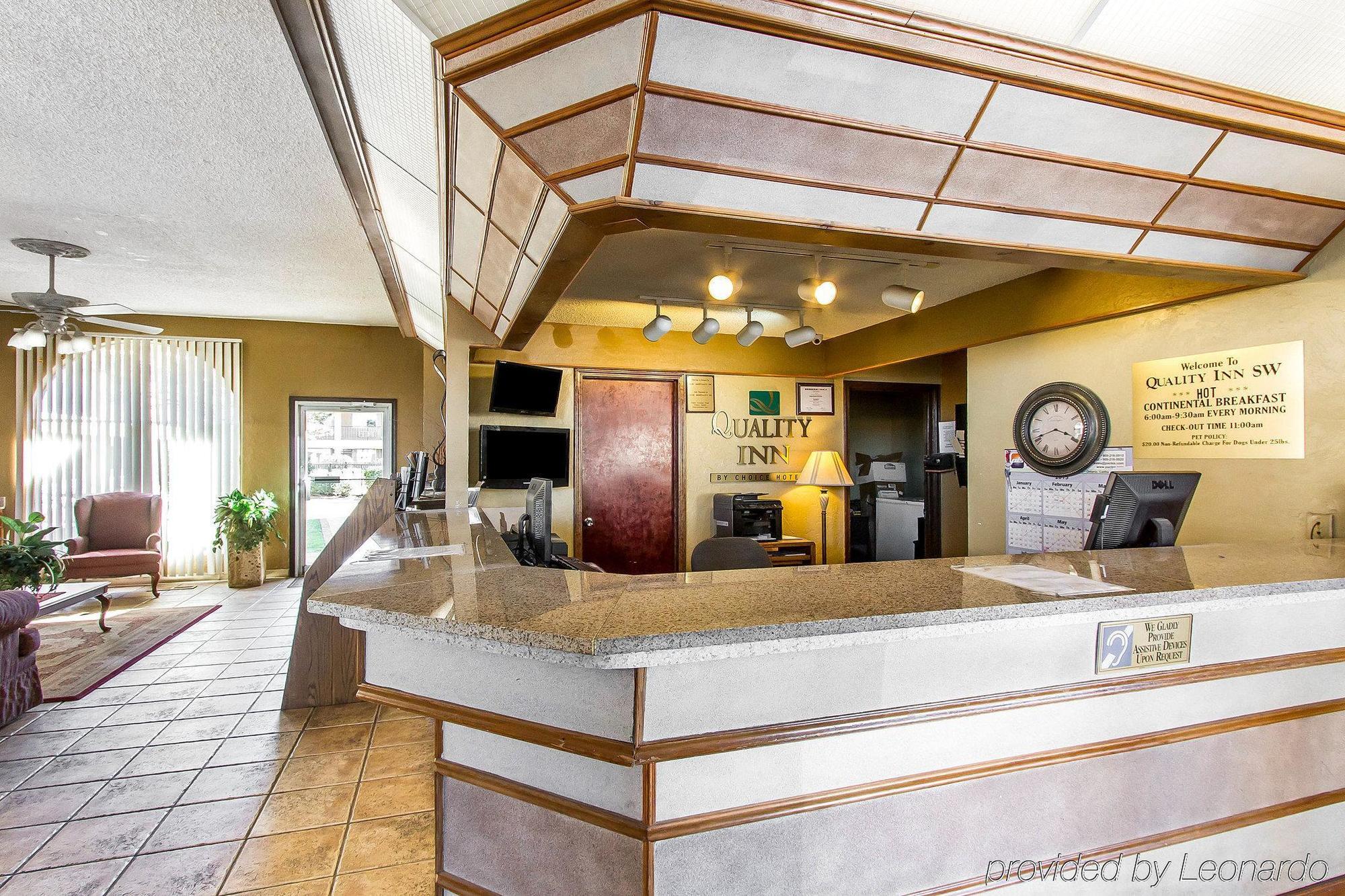Red Roof Inn & Suites Oklahoma City Southwest Экстерьер фото