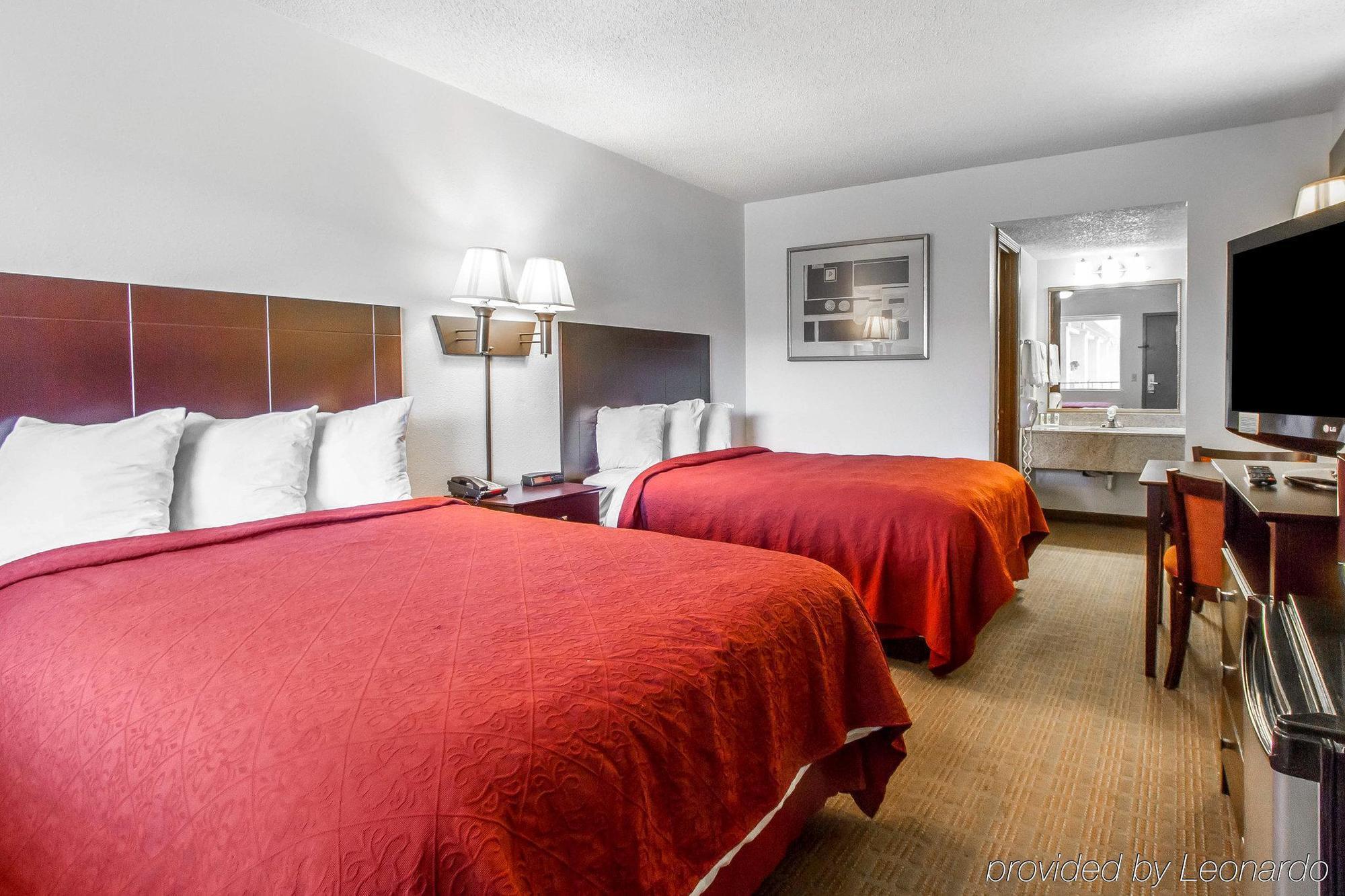 Red Roof Inn & Suites Oklahoma City Southwest Экстерьер фото