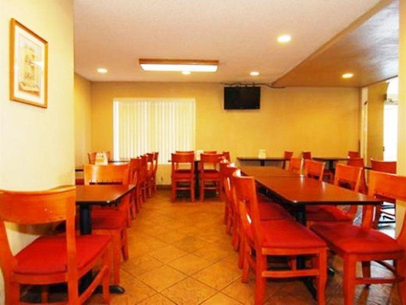 Red Roof Inn & Suites Oklahoma City Southwest Ресторан фото